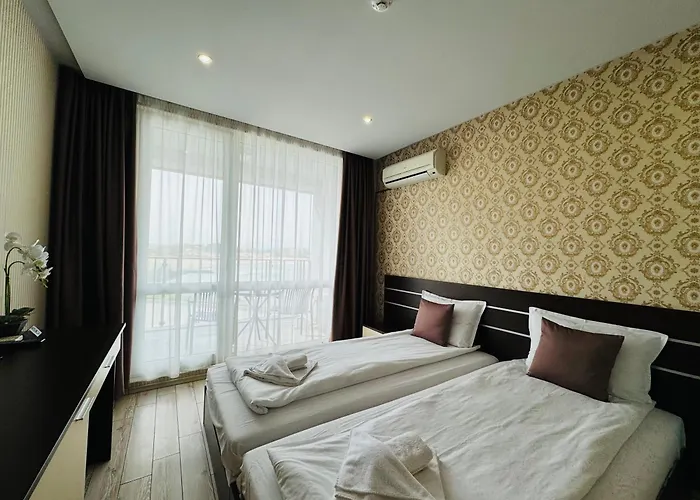 Апартамент Paradiso B 208 Private Sea View Несебър